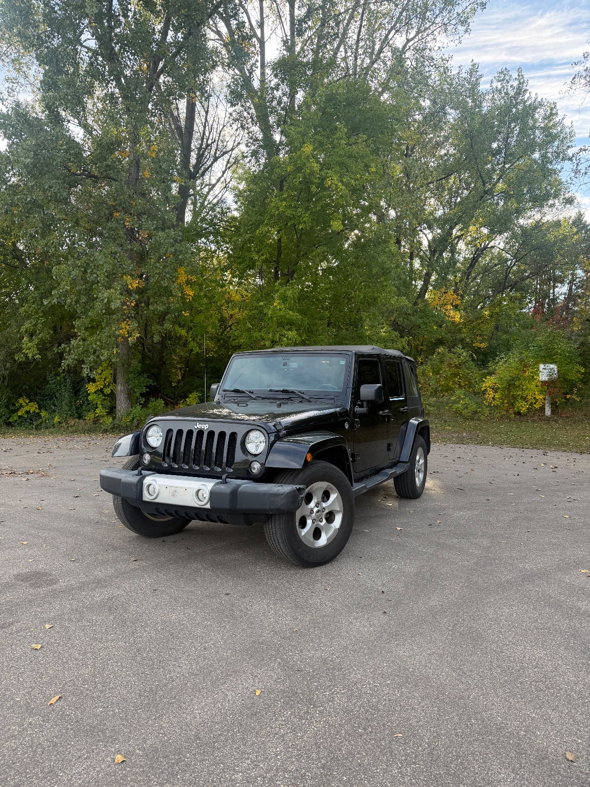 BLACK JEEP Wrangler