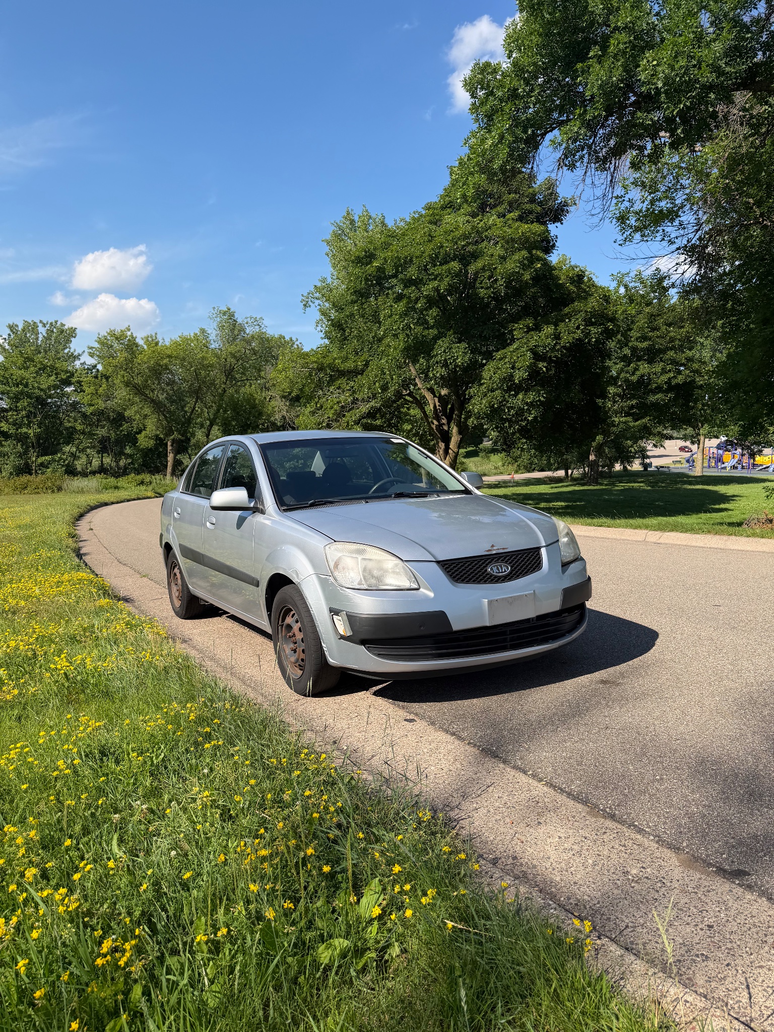 Silver KIA Rio